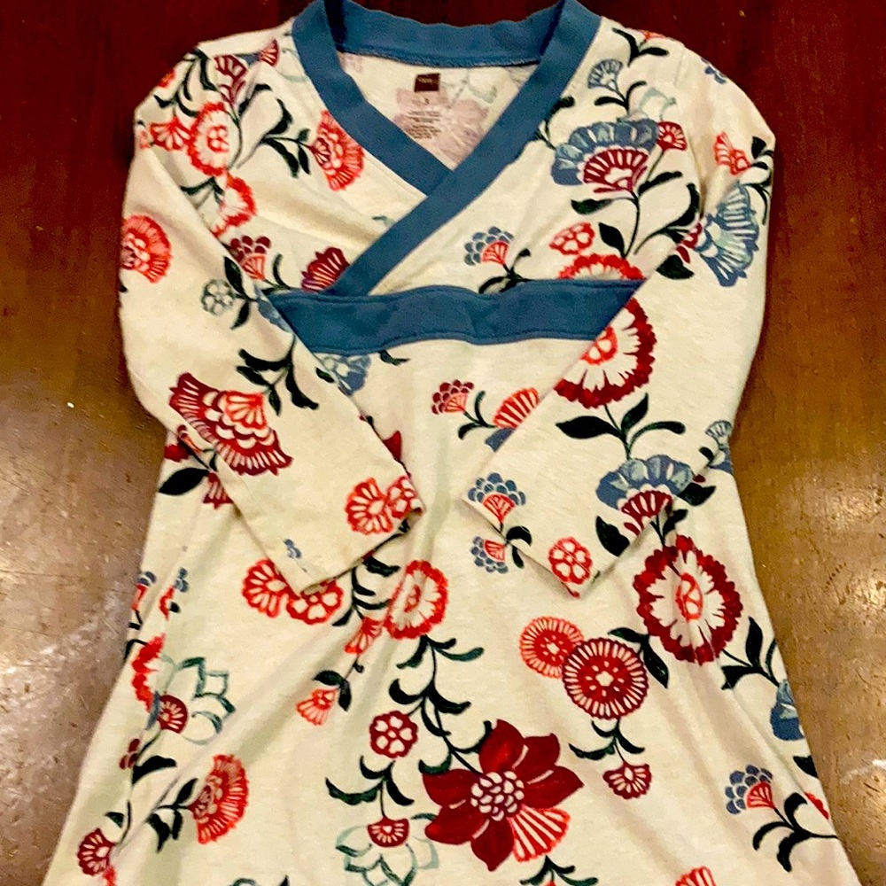 Tea brand dress with beautiful floral design